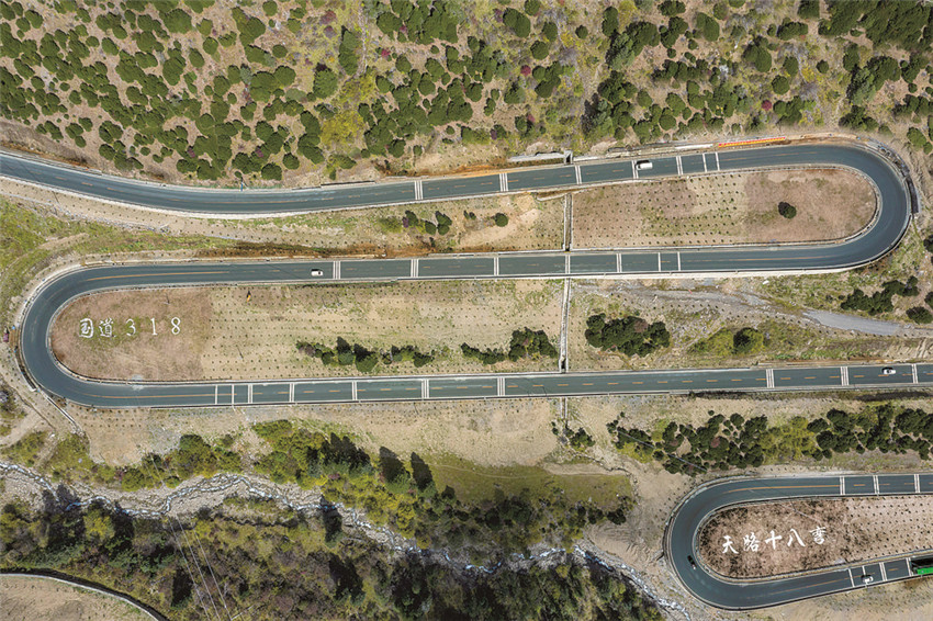 國(guó)道318線.jpg 國(guó)道318線.jpg
