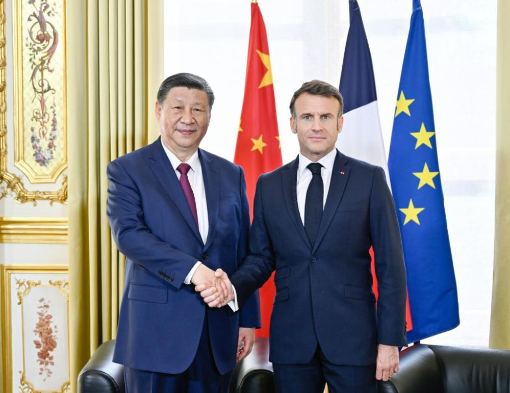 當地時(shí)間5月6日下午，國家主席習近平在巴黎愛(ài)麗舍宮同法國總統馬克龍舉行會(huì )談。新華社記者 殷博古 攝